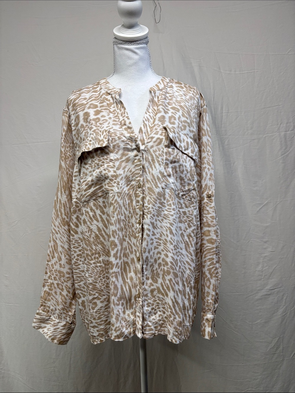 Calvin Klein Beige and White Animal-Print Blouse 100%Linen